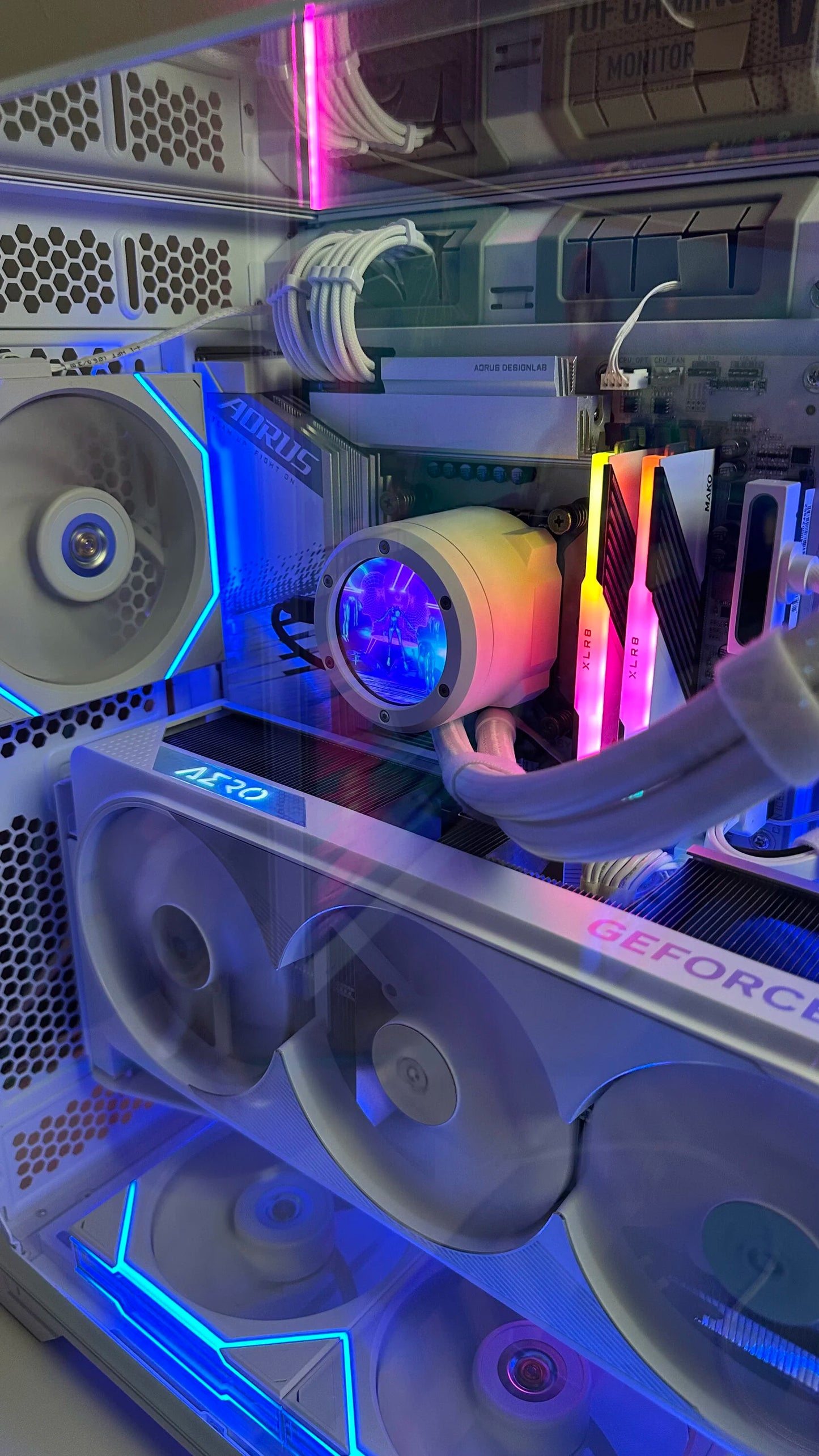 AERO AURA AA