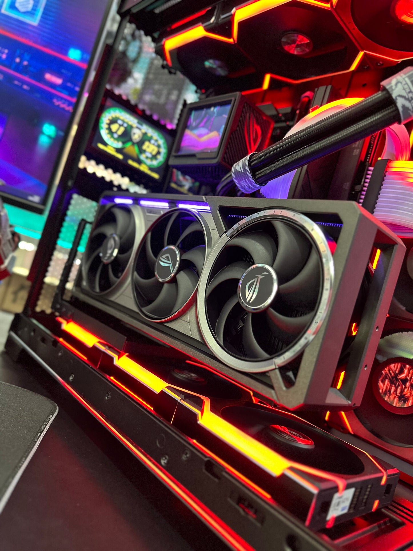 LAMBORGHINI INFERNO X ROG (SOLD OUT)