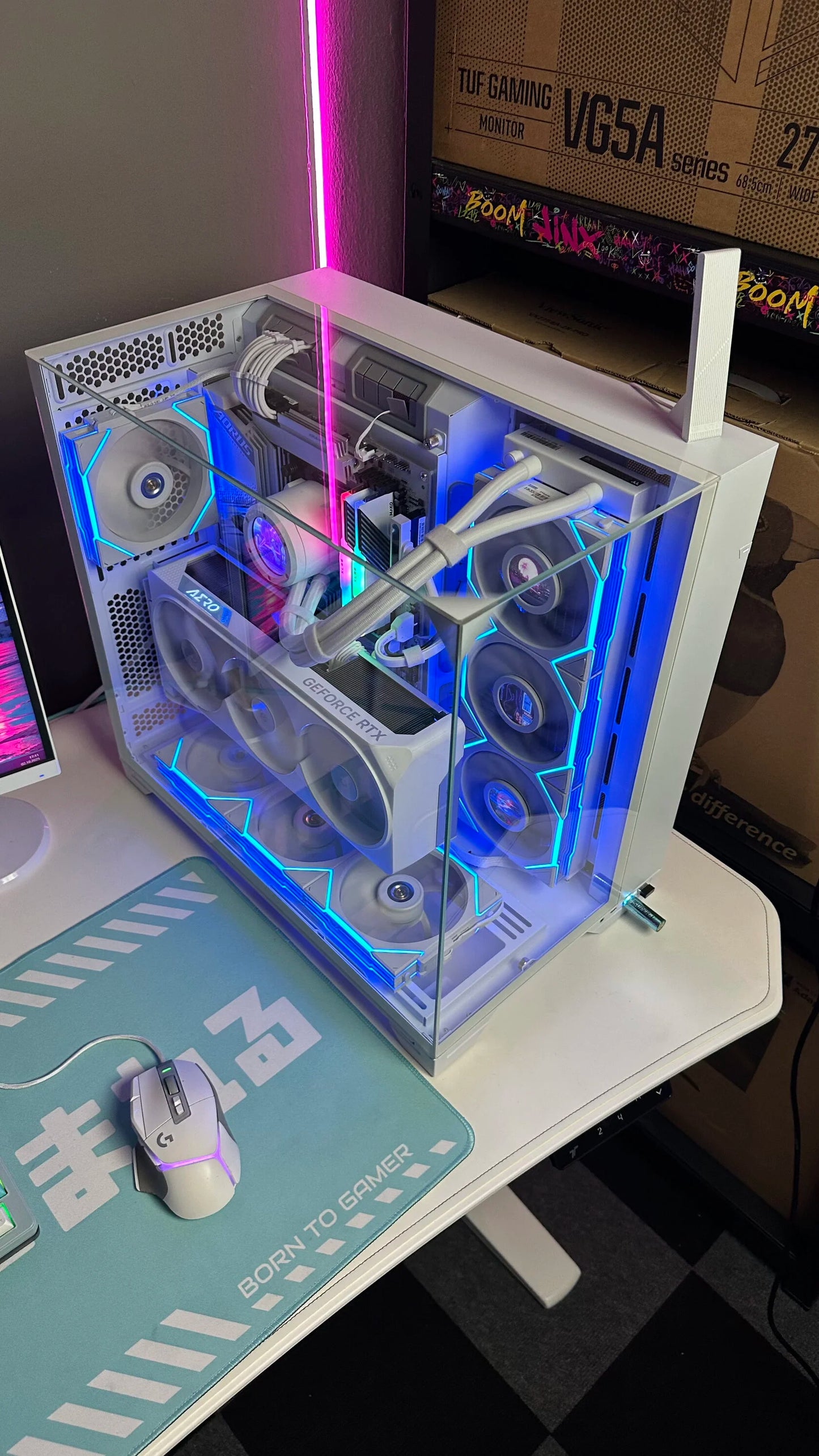 AERO AURA AA